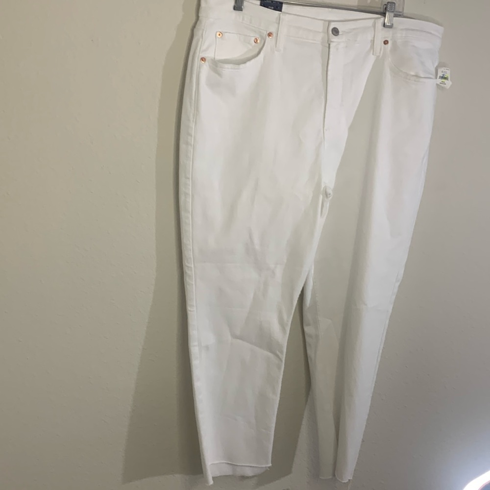 GAP women’s 34 High Rise Stretch white raw hem Jeans summer